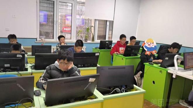 九游体育-石榴树教育专注乐高编程与机器人培训信奥赛课程助力学生拓展创新思维